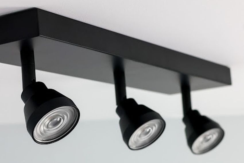 Comment choisir le plafonnier parfait pour votre salon ?